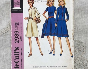 McCall's 2989 - 1970s Sheath Dress with Peter Pan Collar Jacket - Size 8 Petite (31.5") - Uncut (FF)