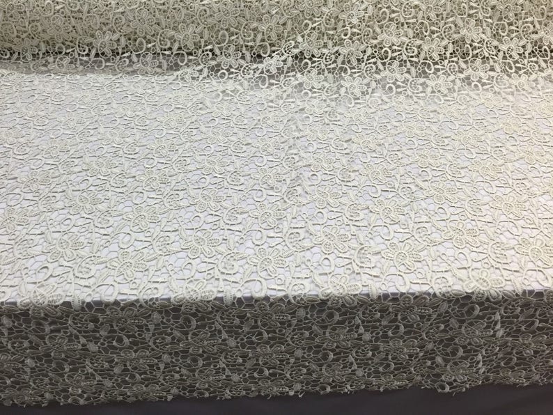 Ivory Paisley Flower Guipure,weddingbridalpromnightgown Fabric.50 Wide