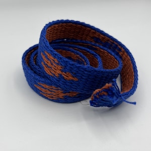 Tablet-woven border lily, tablet-woven border, hand-woven, blue terracotta, Middle Ages, reenactment, LARP, Viking