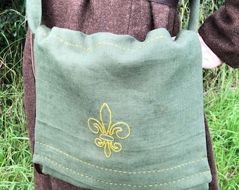 Medieval shoulder bag, embroidered with lily, pilgrim bag, bread bag, medieval reenactment, larp, living history, green linen