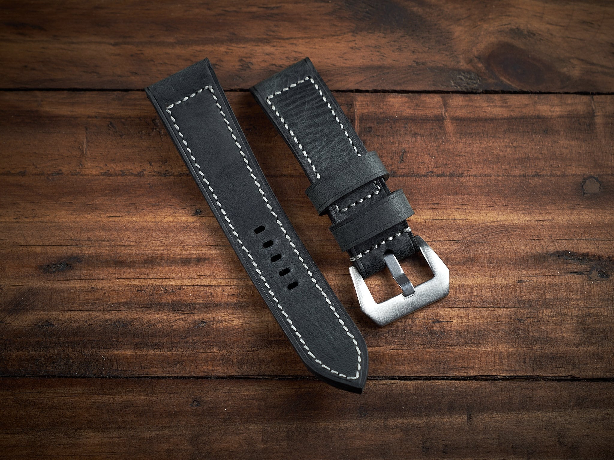 パネライストラップ 24mm、26mm、22mm。パネライ用ブラックブッテーロ