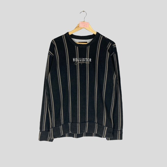 Hollister logo deals crewneck sweatshirt