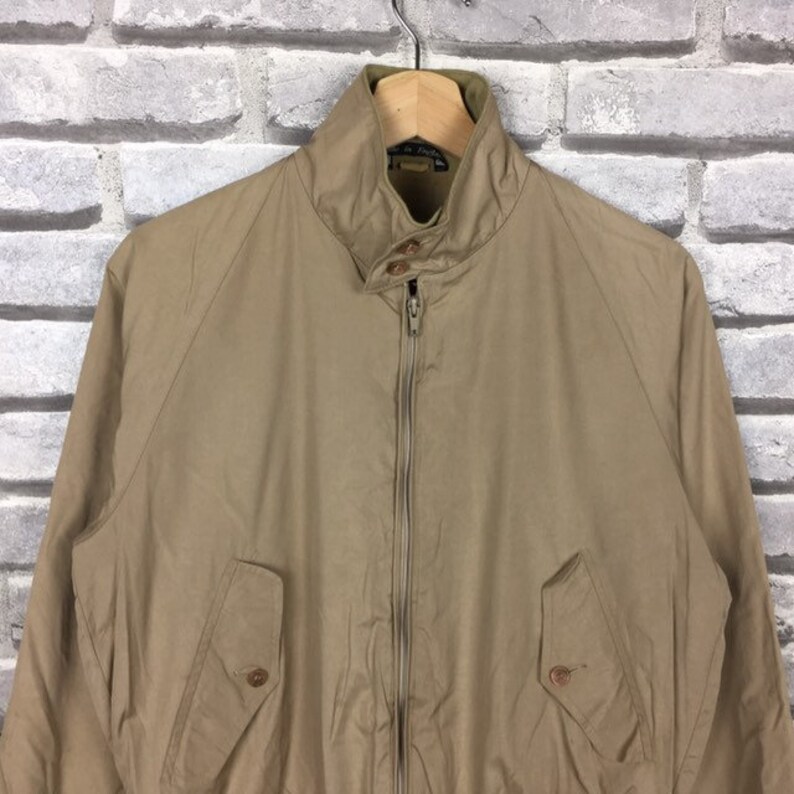 Vintage BARACUTA British Fashion Brand Women\u2019s Bombers Jacket Made In England Zipper Up Size 38