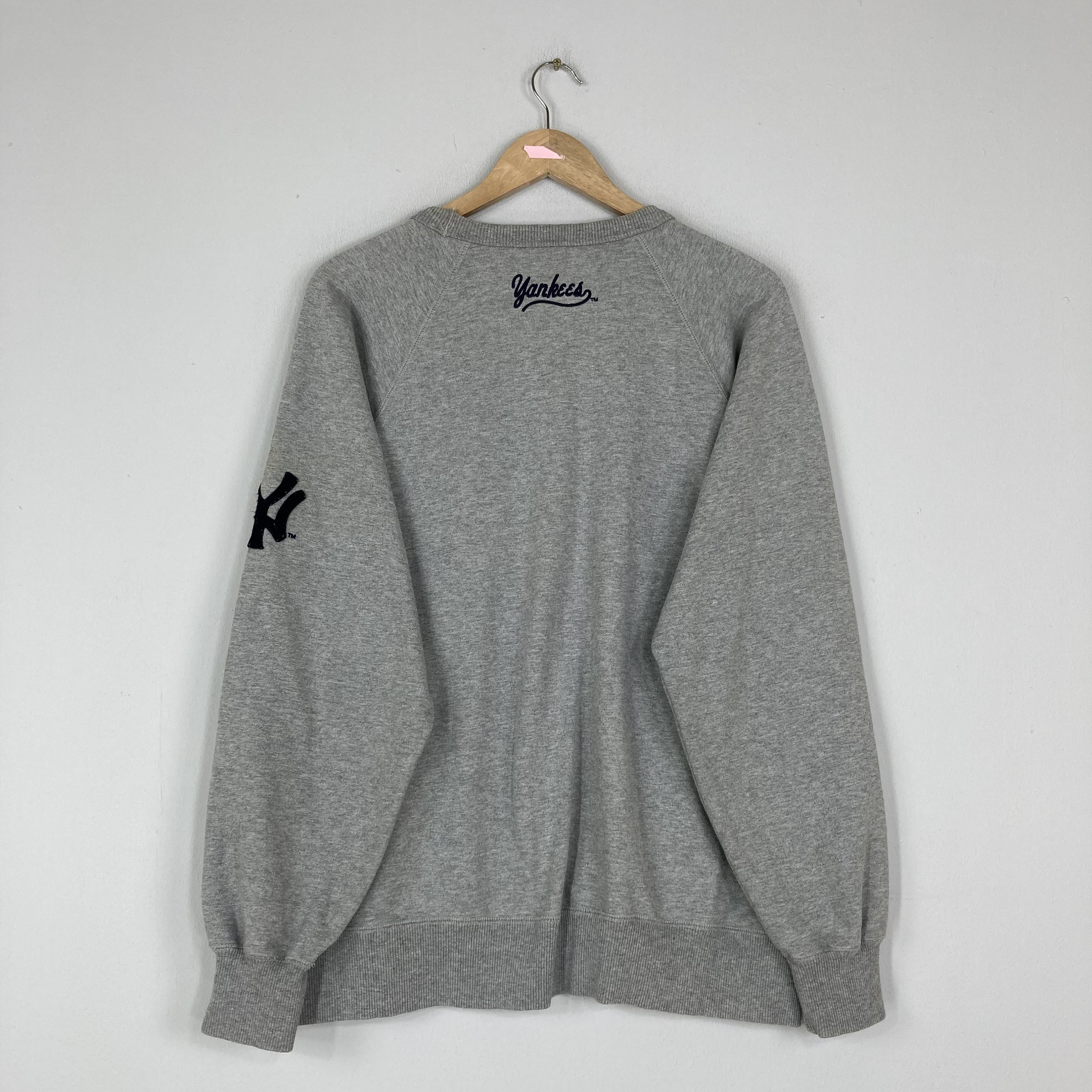 Vintage Victorias’s Secret Yankees sweatshirt main image 1
