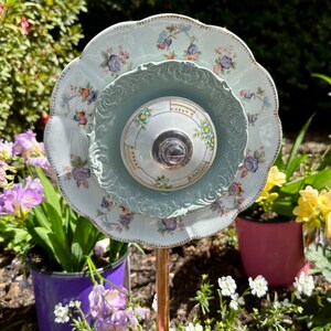 Bluebell Waltz ”- art floral de jardin vintage sur tige en cuivre