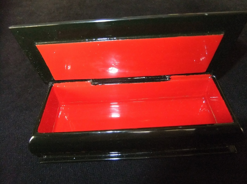 Russian Lacquer Hinged Box 1980s Handpainted Horse Drawn Sleigh Bright Red Interior Signed by Artist