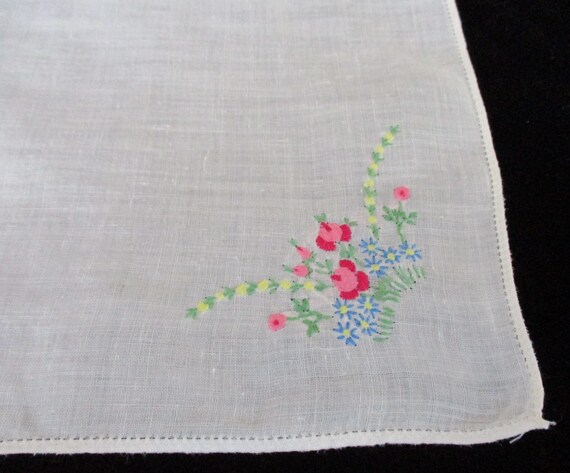 Vintage White Cotton Handkerchief with Delicate F… - image 2
