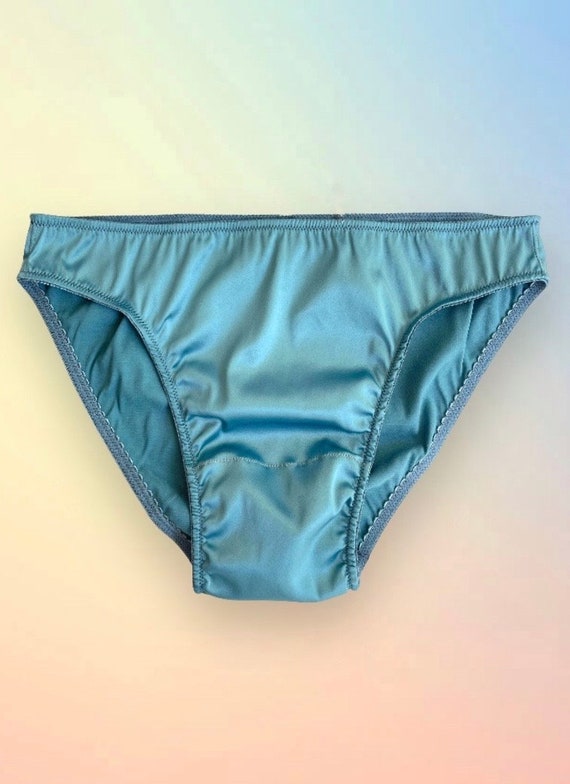 Slip satin homme hotsell