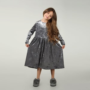 Boho robe de demoiselle d&#39;honneur manches longues velours gris argent