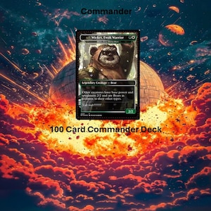 Op de afbeelding: Een Magic: The Gathering-kaart met Wicket, Ewok Warrior, een legendarische Creature Bear. De kaart staat tegen een kosmische achtergrond met de tekst "Commander" bovenaan en "100 Card Commander Deck" onderaan.