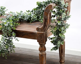 8-Foot Eucalyptus Garland: Silver Dollar Leaf Table Runner