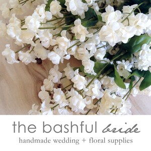 Ivory Silk Baby&#39;s Breath Stem: Wedding Bouquet Filler