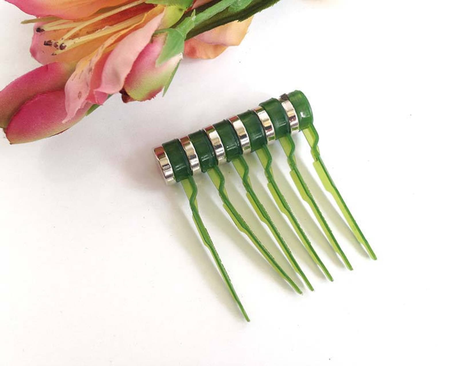 6 boutonniere holders boutonniere Etsy