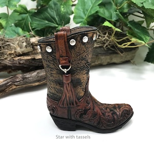 Bud vase, Southwestern wedding, bud vase, 4 styles, cowboy boot, barn wedding, farmhouse wedding, cowboy wedding, boot, cactus wedding Star tassel brown