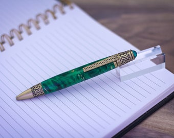 we110 Celtic Weave Full-Etched Gift-boxed Pen we110 Celtic Weave Full-Etched Gift-boxed Pen