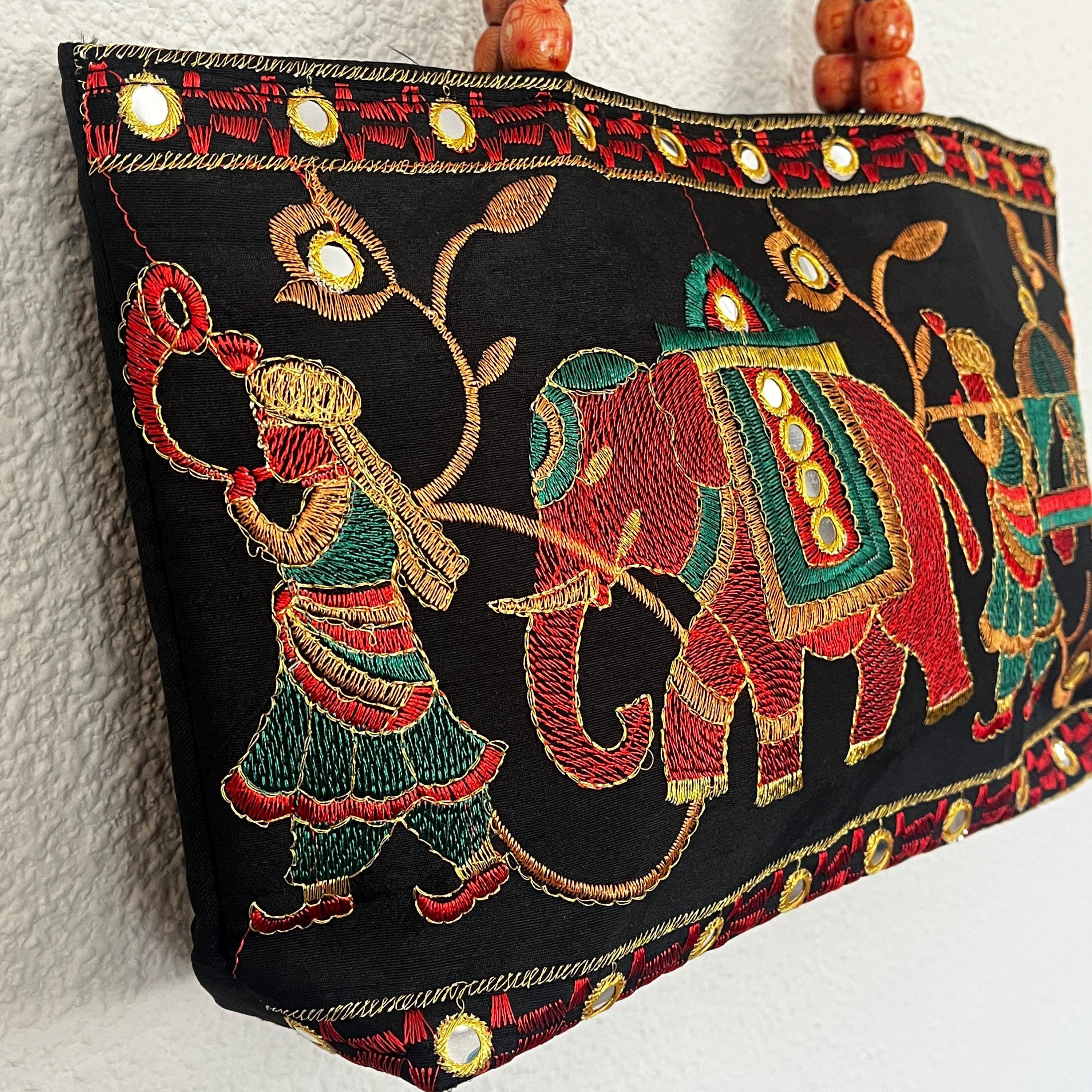 手作り刺繍バッグ インド・ラジャスタン伝統デザイン カッチ刺繍 ラジャスタン バッグ ラジャスタン刺繍ミラー付きバッグ