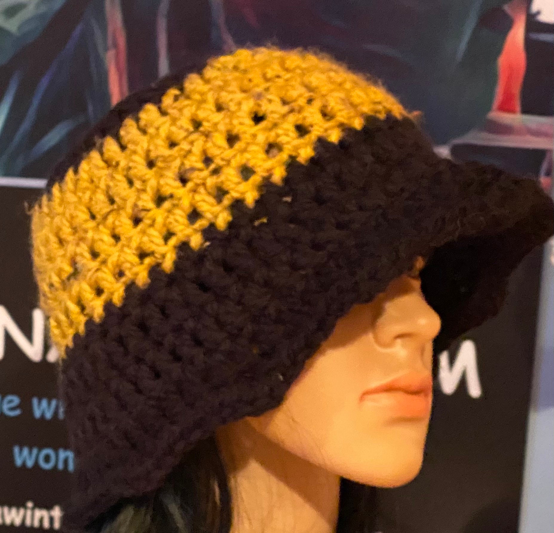 NWT Giani Bernini Black Cloche Hat with Gold-Tone Bit Nikita Cloche – Hats.com main image 4