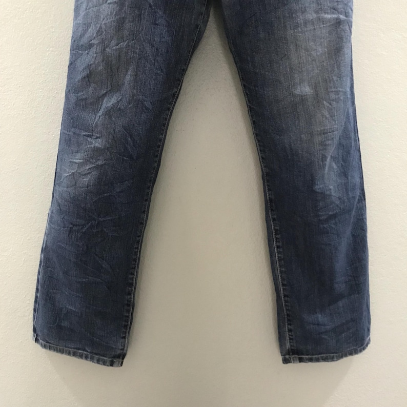 Vintage 90-tals Wrangler Japan Denim Jeans, Wrangler bleknade blå stentvättade jeans, Wrangler ljustvättade jeans arbetsjeans mom denim W32 bild 4