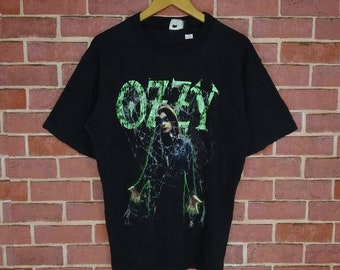 Camiseta vintage de los años 90 con estampado grande de Ozzy Osbourne, con álbum promocional de gira, impresión en la parte posterior, tamaño grande