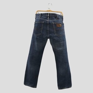 Vintage 90-tals Wrangler Japan Denim Jeans, Wrangler bleknade blå stentvättade jeans, Wrangler ljustvättade jeans arbetsjeans mom denim W32 bild 2