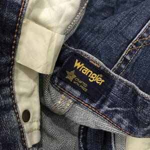 Vintage 90-tals Wrangler Japan Denim Jeans, Wrangler bleknade blå stentvättade jeans, Wrangler ljustvättade jeans arbetsjeans mom denim W32 bild 11