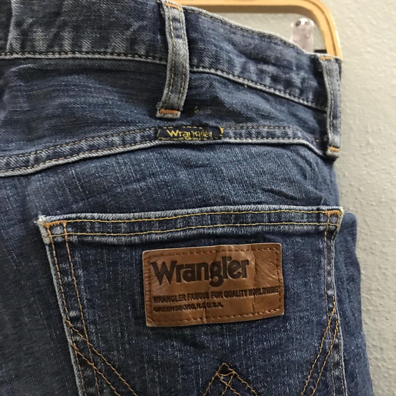 Vintage 90-tals Wrangler Japan Denim Jeans, Wrangler bleknade blå stentvättade jeans, Wrangler ljustvättade jeans arbetsjeans mom denim W32 bild 9