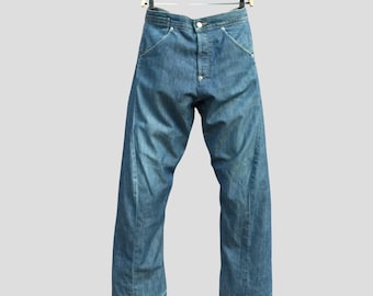 Vintage Levi's Engineered Loose Cut Jeans Cinch Back / American
