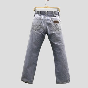 Vintage Wrangler Light Wash Jeans, Wrangler Western Distressed Denim, Wrangler Faded Blue Straight Leg Pants, Wrangler Workwear Ripped W29 image 2