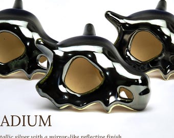 Non-Crystalline Ceramic Skull (Small)