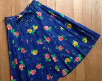 vintage 1970s turtle print pleated skirt