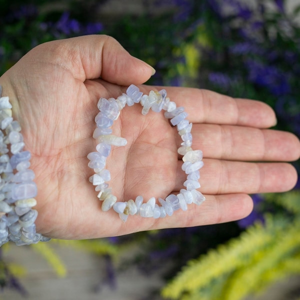 Blue Lace Agate Tumbled Stone Crystal Chip Bracelet