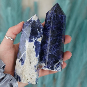 Large Sodalite Crystal Tower image 3