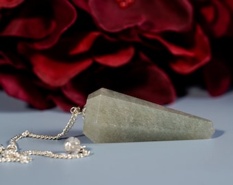 Green Aventurine Crystal Pendulum - Dowsing Healing