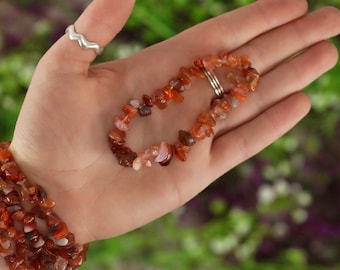 Carnelian Tumbled Stone Crystal Chip Bracelet