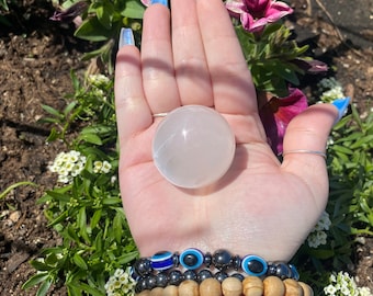 Esfera pequeña de selenita