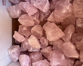 Kwarc różowy hurtowo: surowe naturalne kryształy na funty