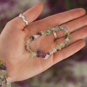 Rainbow Fluorite Tumbled Stone Crystal Chip Bracelet