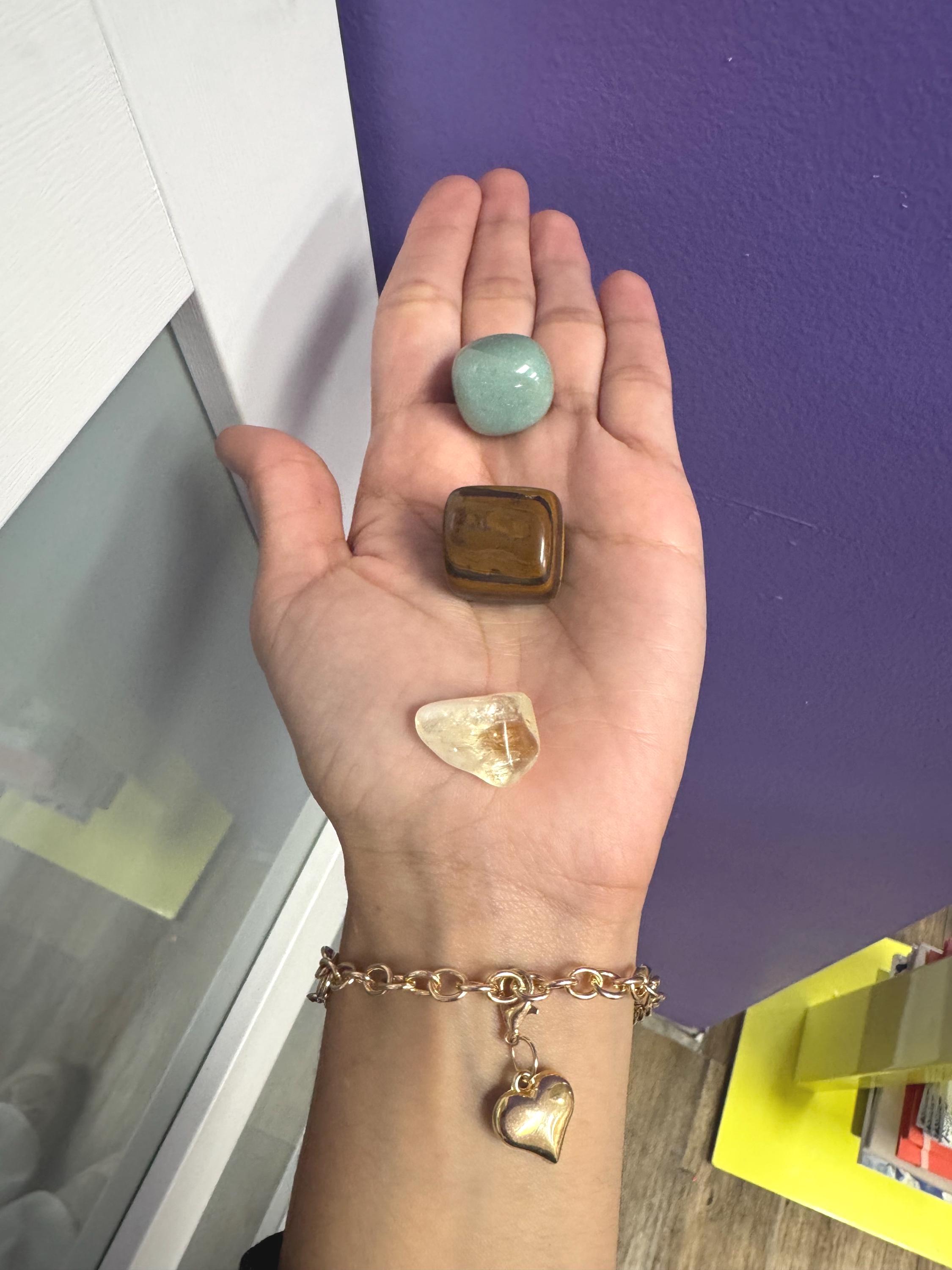 Manifestation Crystal Kit - 7 Stones For Prosperity & Abundance With Tiger's Eye & Quartz