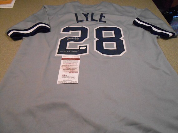 yankees shirt near me