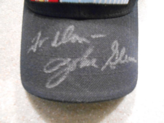 ASTRONAUT JOHN GLEN signed 1st marine division hat