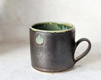 Moderner Keramikbecher, Einzigartiger Keramikbecher, Bronze-Becher, Becher mit gepunktetem Muster, Bronze-Gold-Keramikbecher