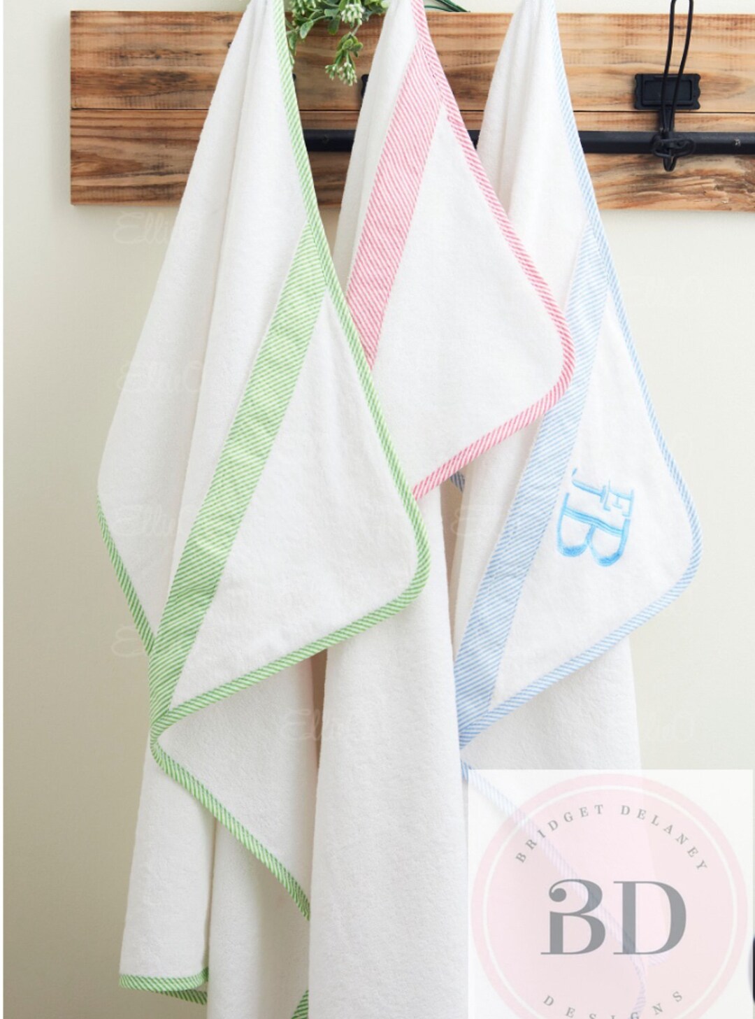 Lilac Seersucker Stripe Pique Boxed Hooded Towel Set main image 1