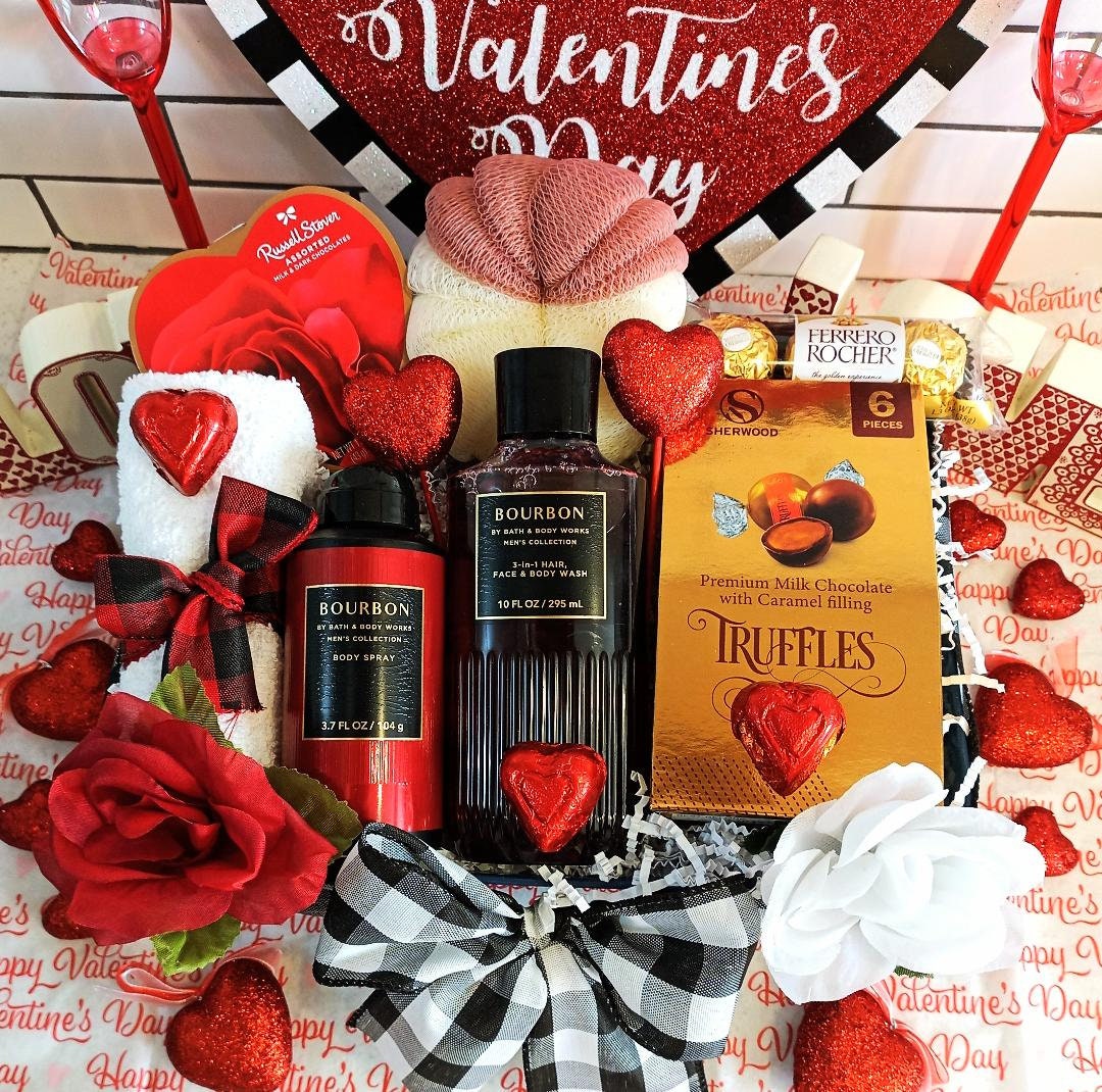 Valentine Pleaser Valentine's Day Gift Basket – Boston Gift Baskets