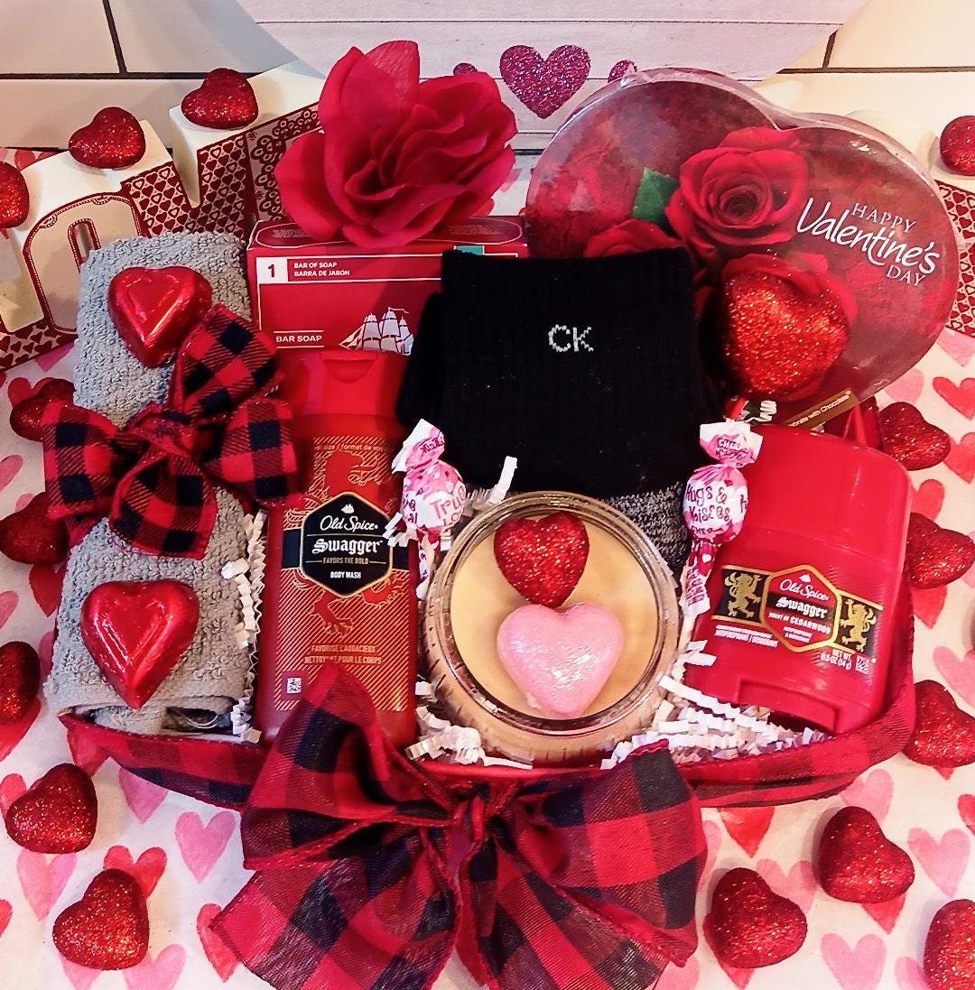  Valentines Day Love Gifts for Him, Valet Tray for Men  Valentines Gifts, Valentines Day Mens Gifts for Boyfriend Husband,  Valentine Gifts for Him,Husband Boyfriend Valentine Gifts from Wife  Girlfriend : Clothing