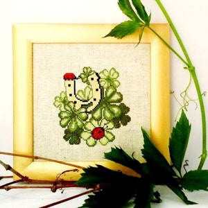 Irish Shamrocks Gift For Home, St Patricks Day Decor, Good Luck Charm, Four Leaf Clover, Irish Art, Lucky Horseshoe Gift, Shamrock Wall Art