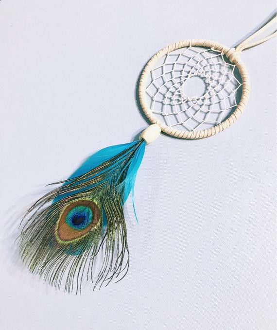 Acchiappasogni Blu Ghiaccio Fatto A Mano – Con Piume Di Tacchino E Pavone, Decorazione Da Parete Boho