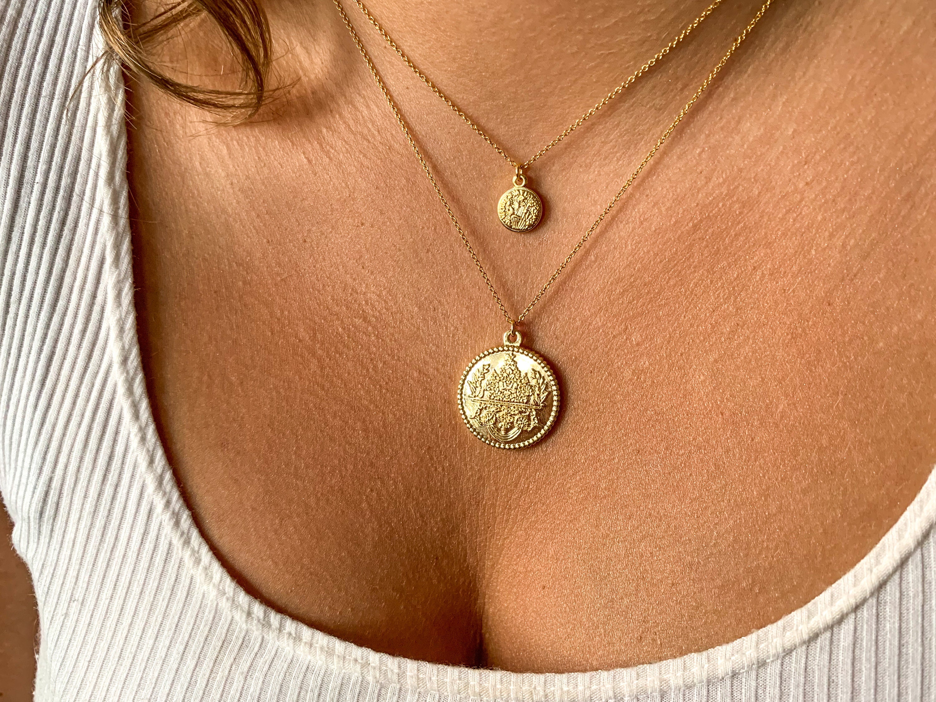 Virtute Tva Fiat Pax コイン(10mm) ゴールド ネックレス Gold Coin Necklace, Gold Filled Virtute Tva Fiat Pax in 