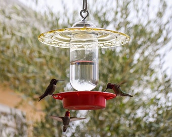 Hummingbird Feeder Bee Proof Drip Free with 16 oz Clear with Larger Cover