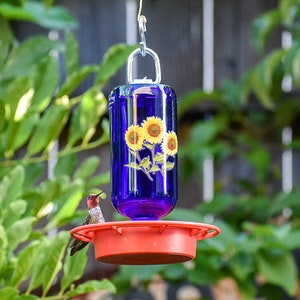 Bee Proof Hummingbird Feeder, Cobalt Blue Glass, Sunflower Decal, 16 oz