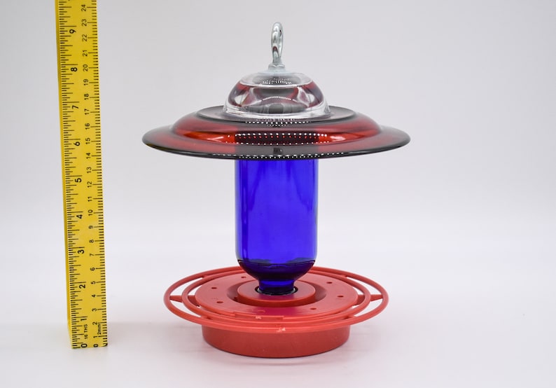 Hummingbird Feeder Bee Proof with choice of 8 oz Clear or Cobalt Bottle with Red Glass Plate Bild 4